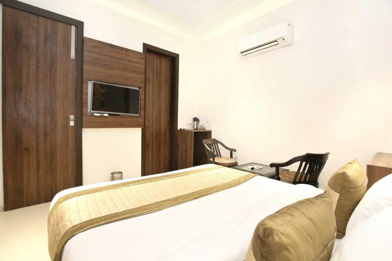 Hotel O Grand Star Amritsar Ngoại thất bức ảnh