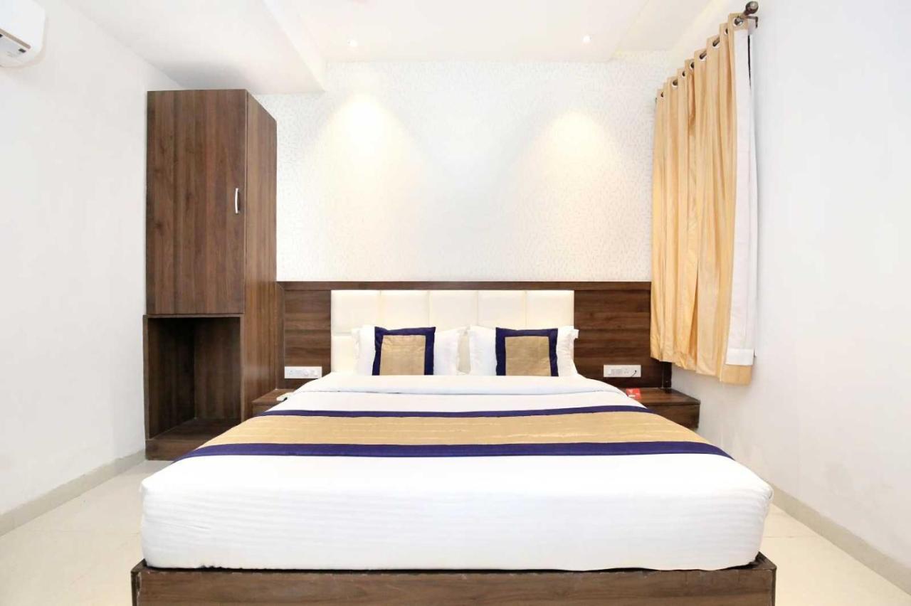 Hotel O Grand Star Amritsar Ngoại thất bức ảnh