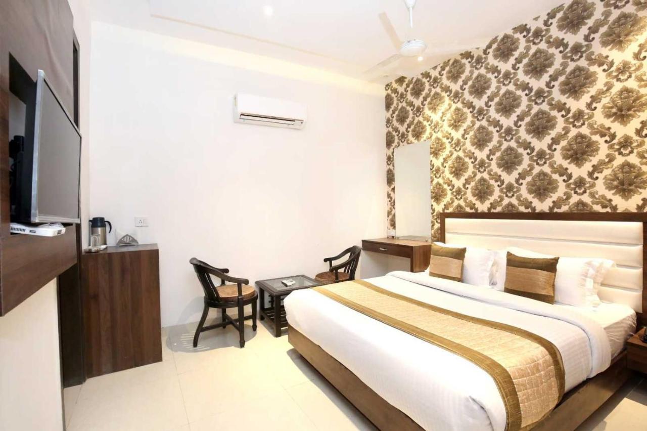 Hotel O Grand Star Amritsar Ngoại thất bức ảnh